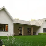 EXTERIOR -REAR VIEW I